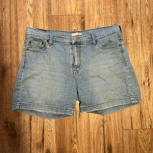 Levi’s 515 light wash denim shorts